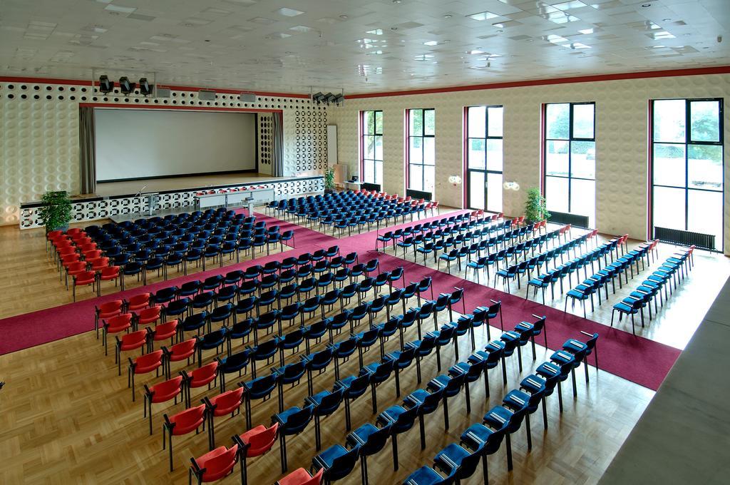Commundo Tagungshotel ניאוס מראה חיצוני תמונה