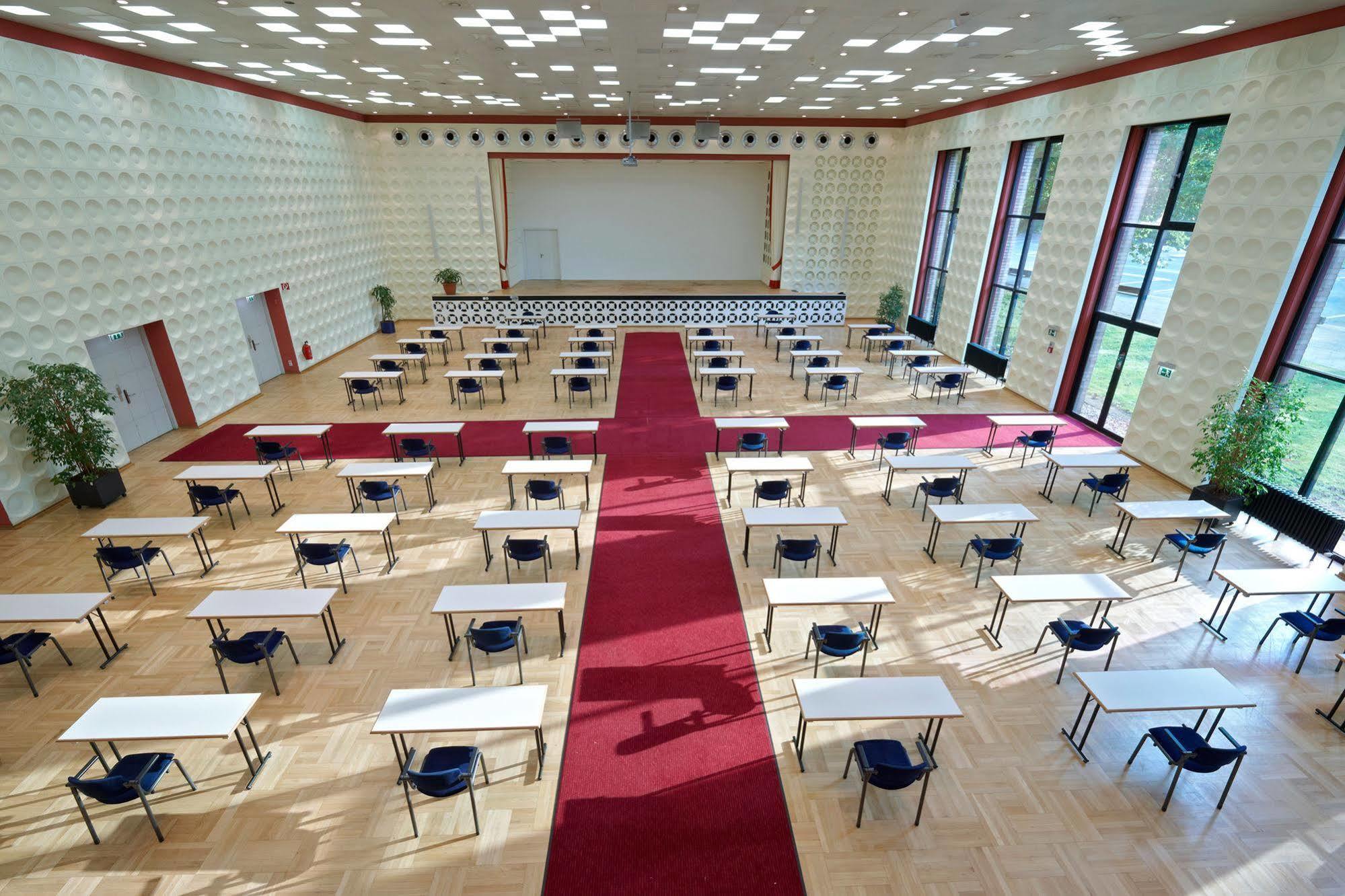 Commundo Tagungshotel ניאוס מראה חיצוני תמונה