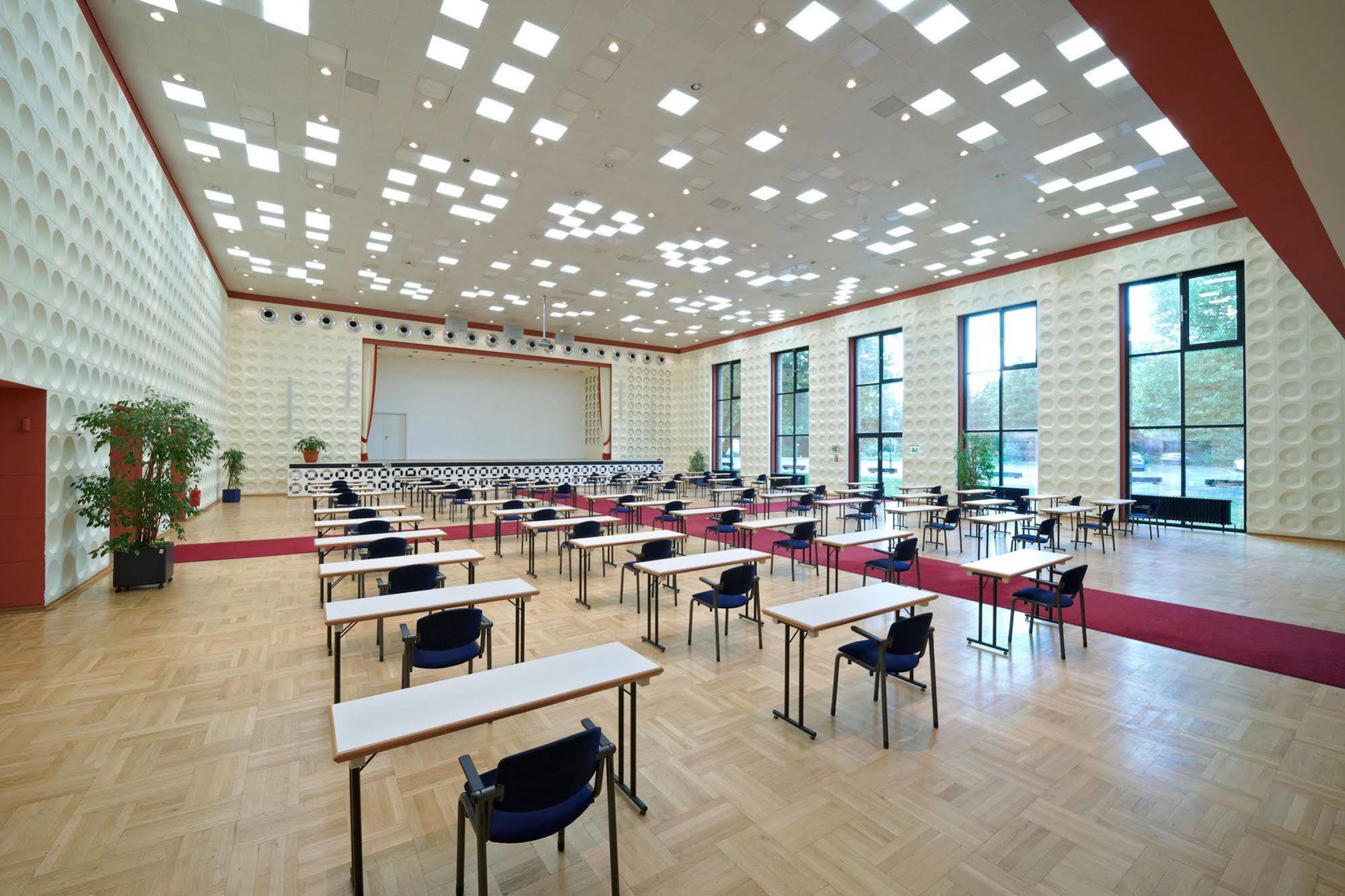 Commundo Tagungshotel ניאוס מראה חיצוני תמונה