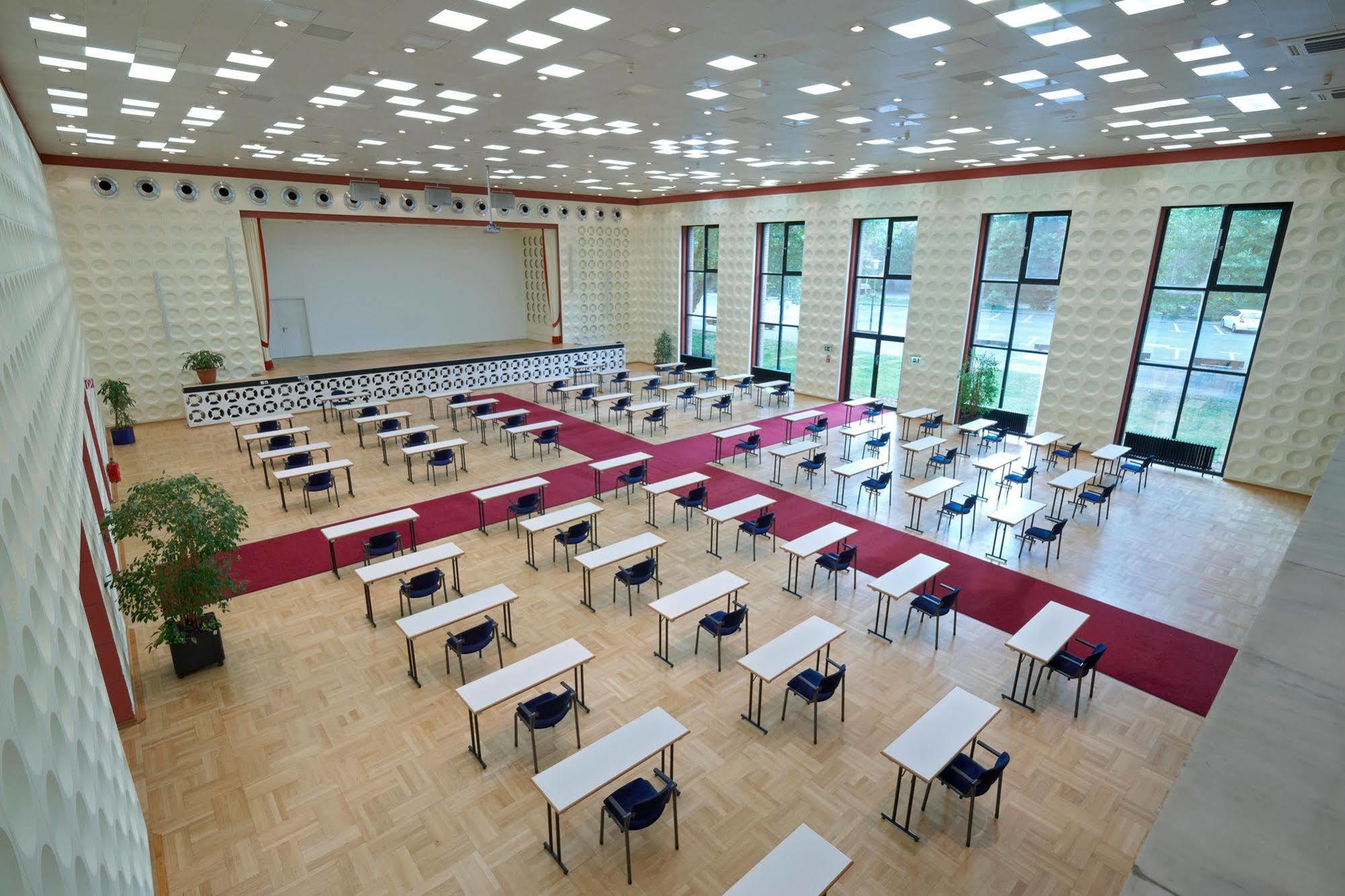 Commundo Tagungshotel ניאוס מראה חיצוני תמונה